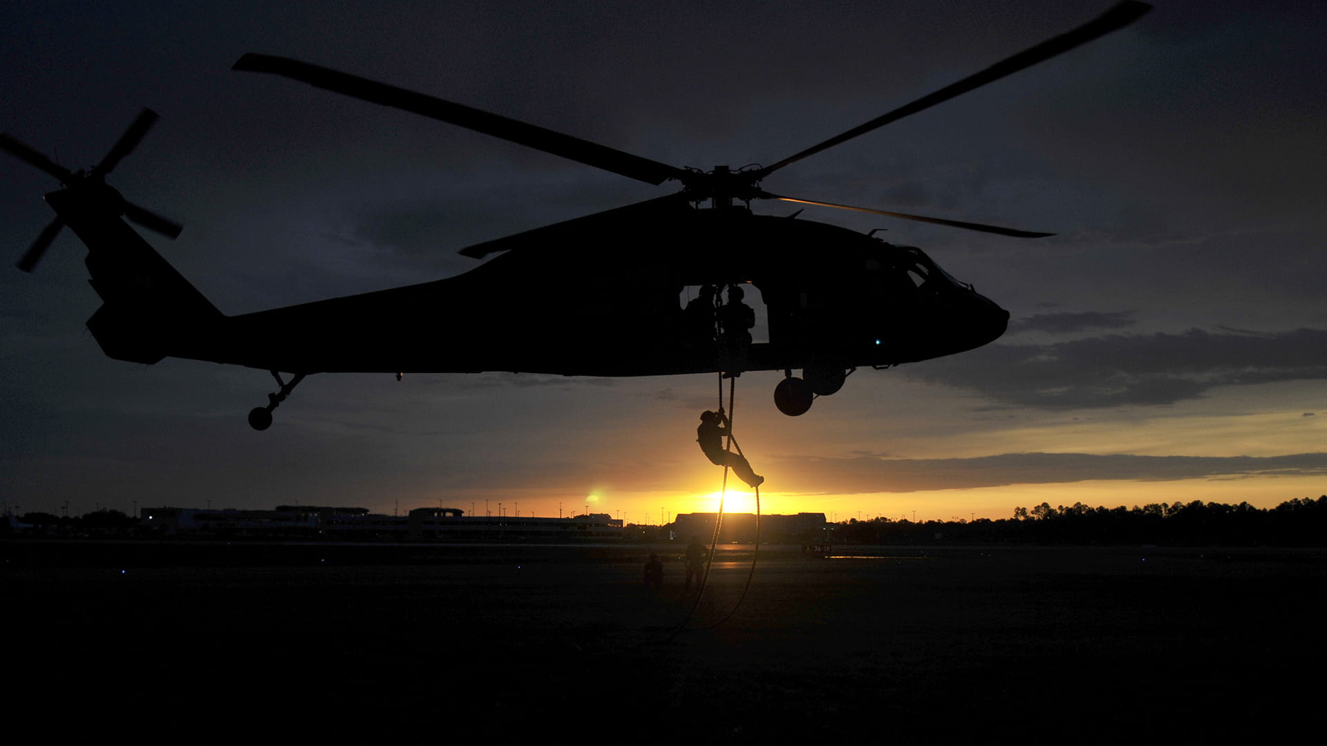 Black Hawk helicopter